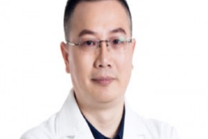 廈門海峽美容外科主任童晉文醫(yī)生怎么樣，價格貴嗎