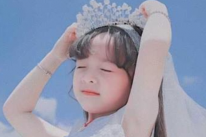 西安童顏堂醫(yī)院何益齡整形價(jià)格表附耳軟骨復(fù)合隆鼻案例展示