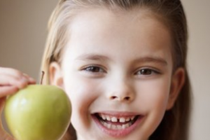 長(zhǎng)沙美健邦臣醫(yī)療美容醫(yī)院向蘭整形價(jià)格表附自體脂肪全臉填充案例展示