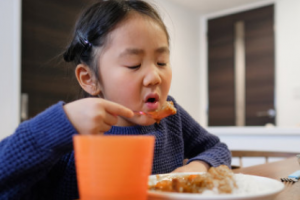 長沙瑞瀾醫(yī)療美容醫(yī)院呂劍波整形價格表附自體脂肪全臉填充案例展示