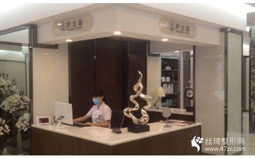 蓉雅整形美容醫(yī)院正規(guī)嗎？隆鼻實拍案例圖價格費用在線查詢