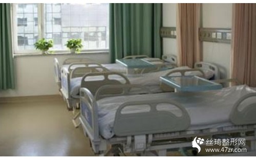海南省人民醫(yī)院怎么樣？隆鼻真人6個(gè)月恢復(fù)果圖|價(jià)格表