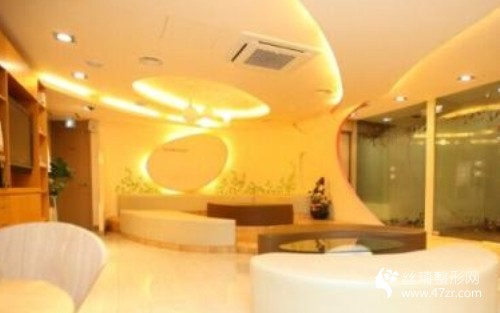 301醫(yī)院環(huán)境怎么樣？附腿部吸脂整形日記和價格一覽