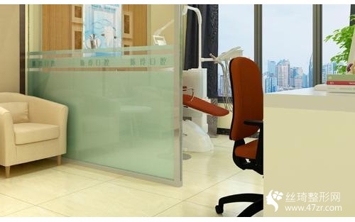 廣醫(yī)二院整形美容中心怎樣？吸脂塑形案例術(shù)后果+醫(yī)生推薦