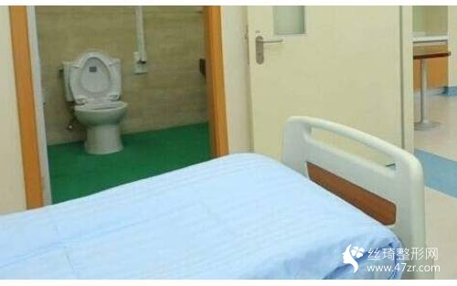 上海清沁醫(yī)療美容是外包嗎？附雙眼皮手術(shù)前后對(duì)比果圖及價(jià)格表