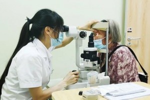 江門愛(ài)爾新希望眼科醫(yī)院陳海鵬整形價(jià)格表附眼部案例展示