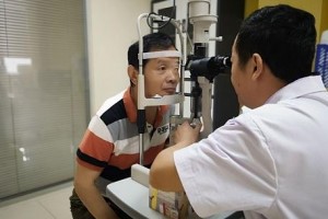 中山大學(xué)中山眼科中心珠江新城分院程冰整形價(jià)格表附眼部案例展示