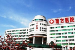 南方醫(yī)院整形科哪個醫(yī)生抽脂技術好？價格表+案例圖