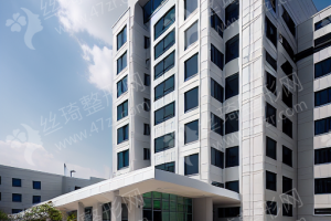 昆明做牙齒矯正機構(gòu)排名醫(yī)院介紹！牙齒矯正醫(yī)生術(shù)后體驗日記評價!醫(yī)院優(yōu)勢簡介